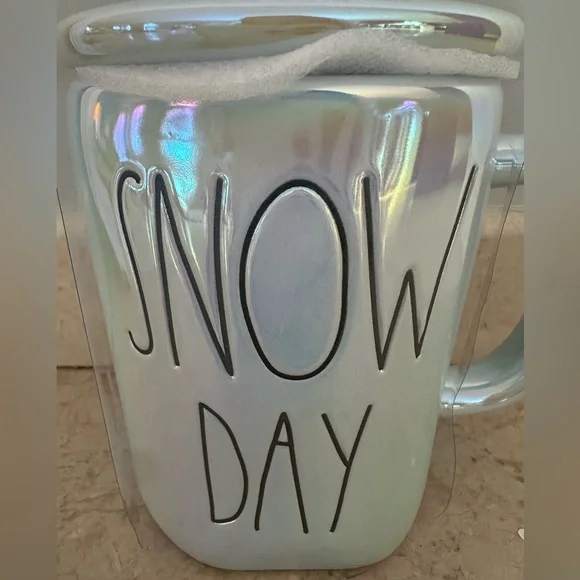 NEW Rae Dunn Artisan Collection by Magenta βSNOW DAYβ ceramic coffee tea Mug - Picture 5 of 13